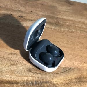 Galaxy Samsung buds 2